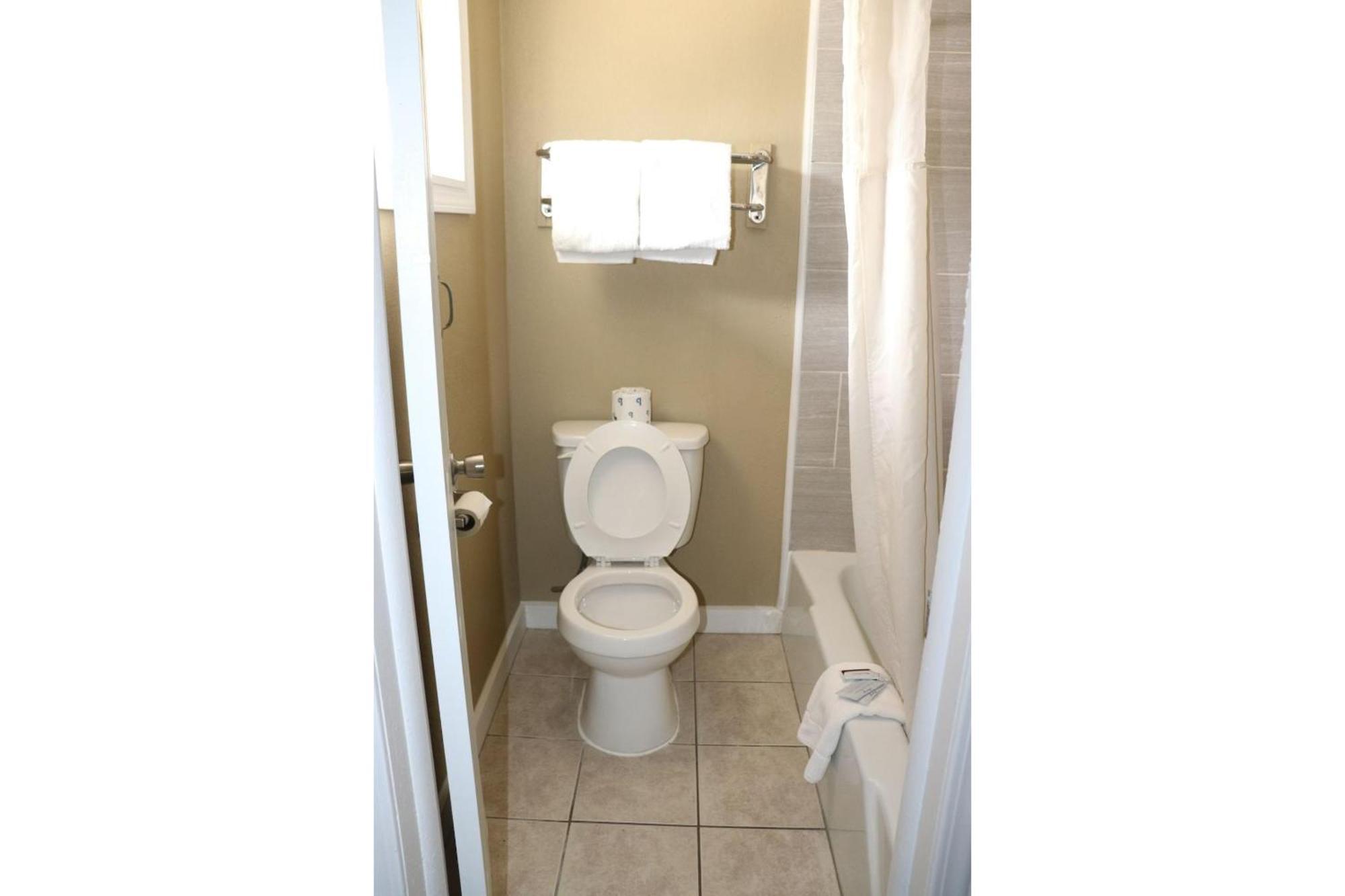 Deluxe Inn & Suites By Oyo Miami Ok Eksteriør bilde