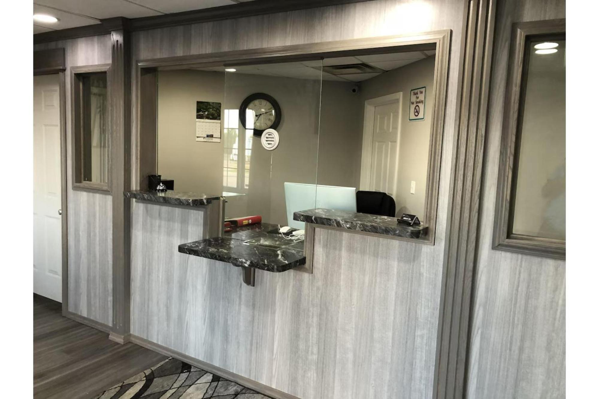 Deluxe Inn & Suites By Oyo Miami Ok Eksteriør bilde